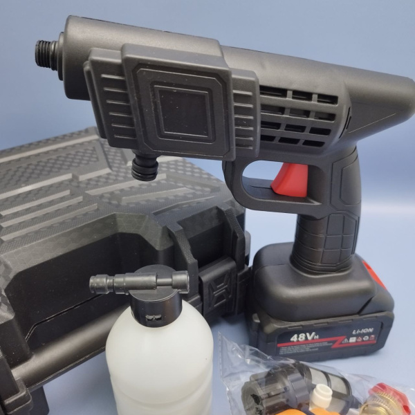 Портативная аккумуляторная (48В) мойка для автомобиля в кейсе / Мойка высокого давления беспроводная